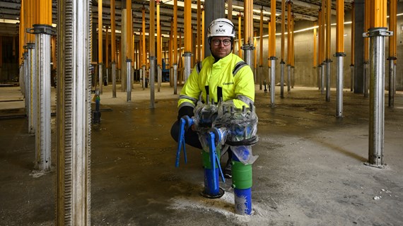 Modern simhall under konstruktion